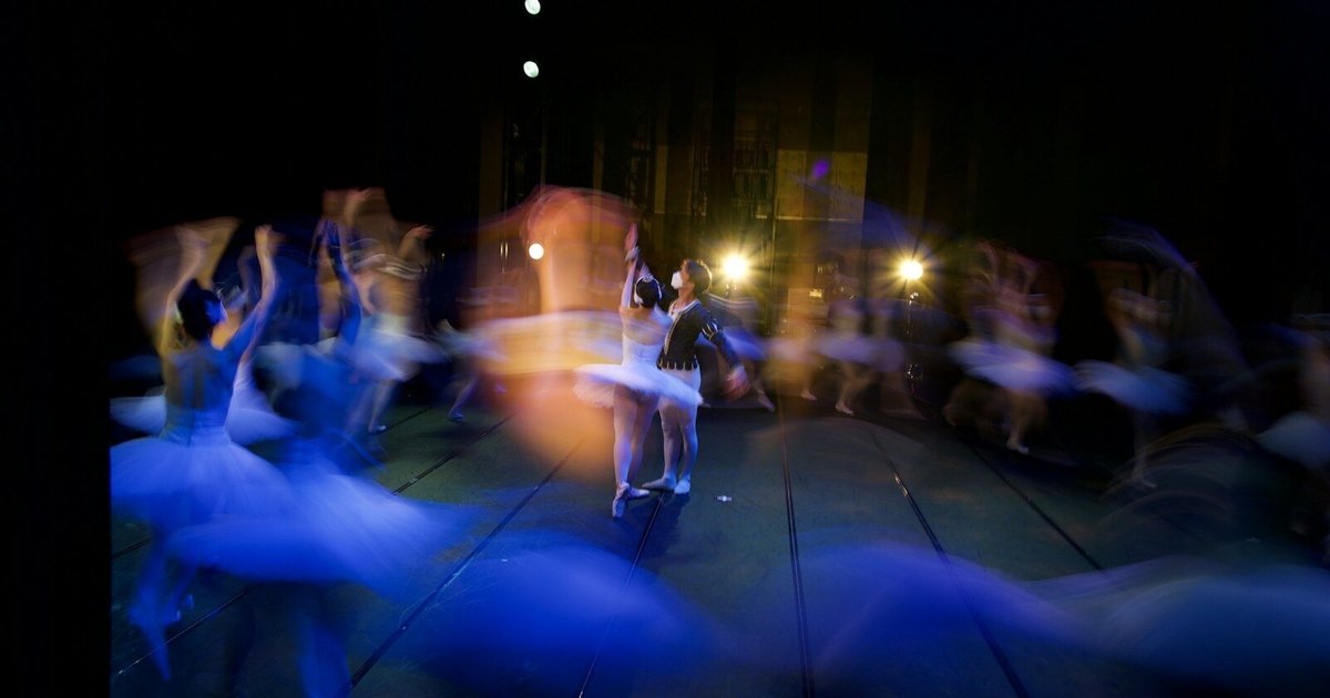 AI-performansz-színház: amikor a technológia csak látszat