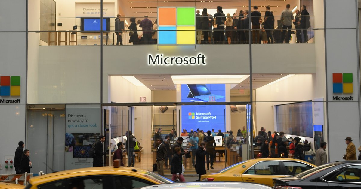 Microsoft leépítési playbook: önkéntes kilépés előbb, elbocsátás utóbb