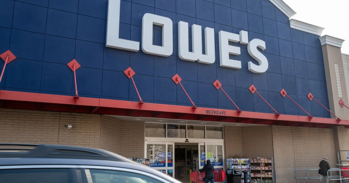 1 millió szakmunkást képez a Lowe's egy évtized alatt