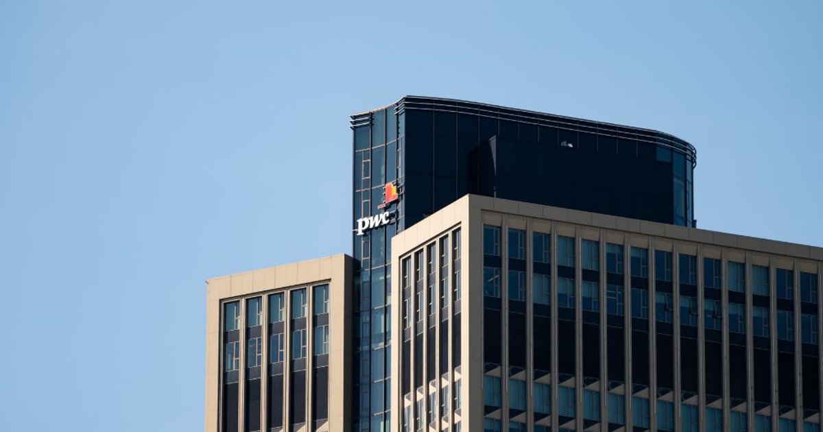 Így alakította át a PwC 80 000 dolgozóját AI-felhasználóvá