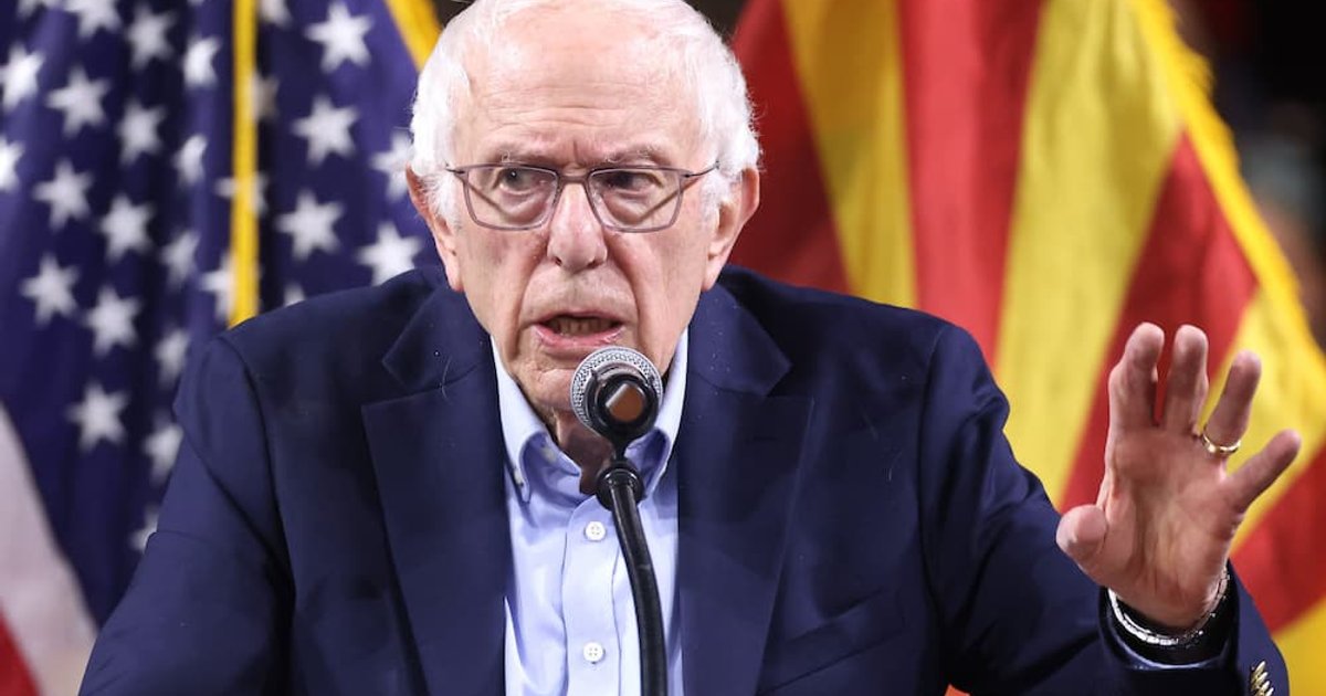 Sanders: minden teljes munkaidős dolgozónak jár két hét fizetett szabadság