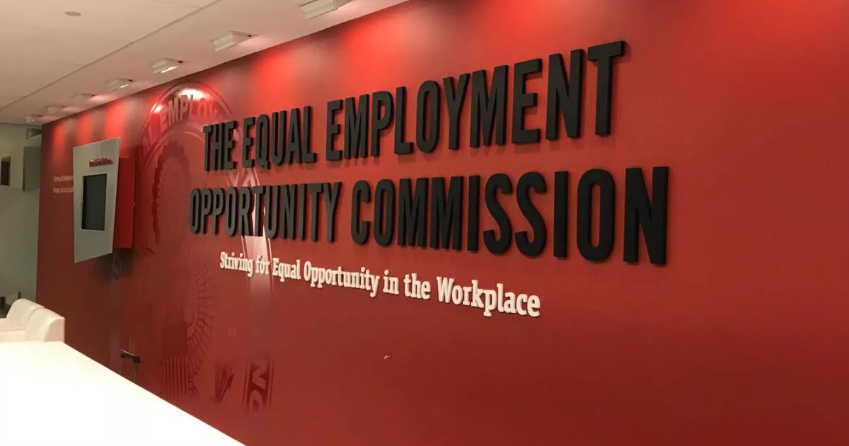Pert indított az EEOC: nemzeti hovatartozás miatt zaklattak egy dolgozót