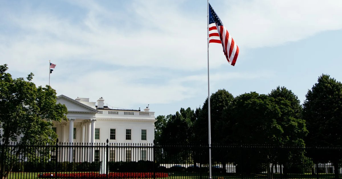 Trump-adminisztráció újraírja a foglalkoztatási szabályokat: borravaló, gyermekmunka, EEO-1