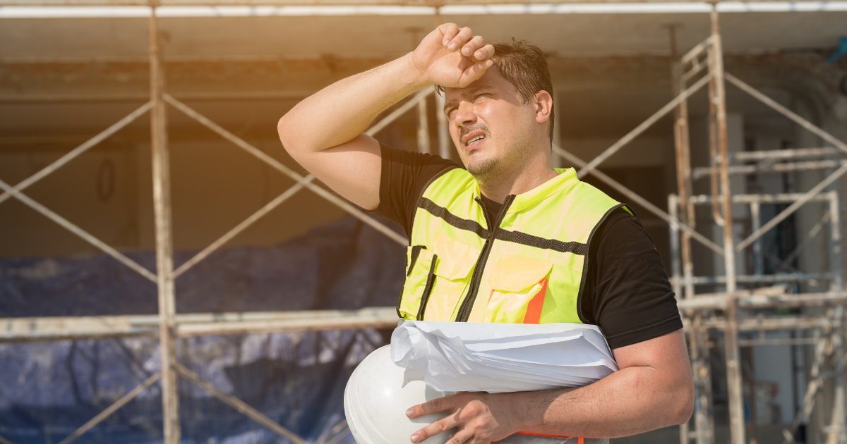 Kánikula a munkahelyen: mit köteles tenni a munkáltató?