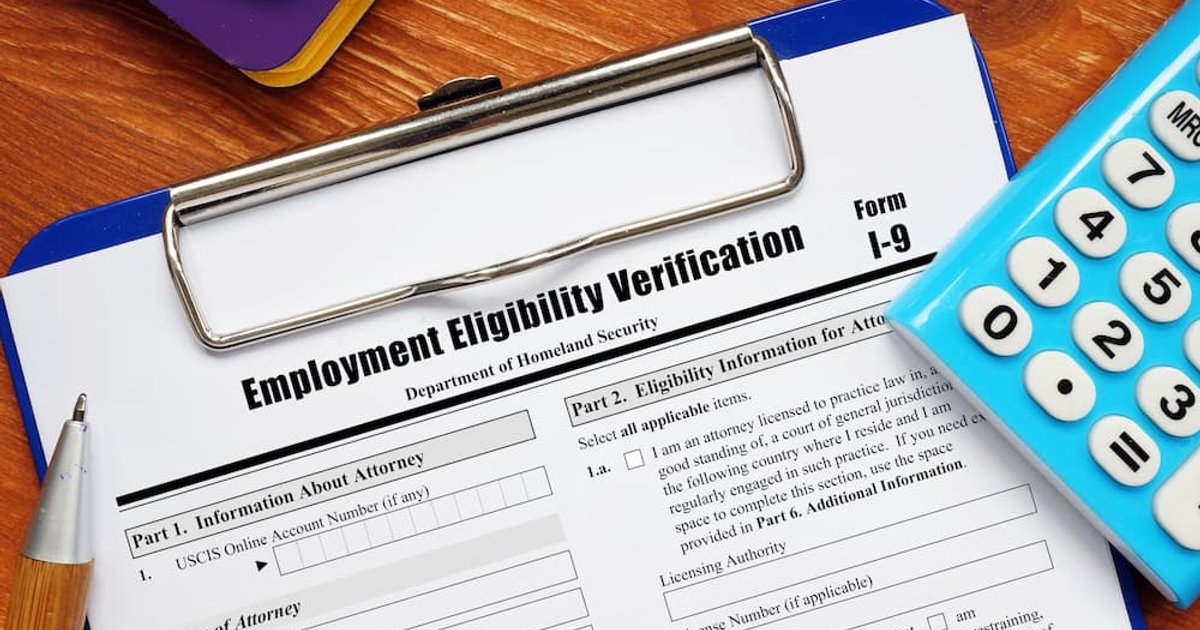 Az ICE szigorított: az I-9 hibák mostantól drágán kerülhetnek