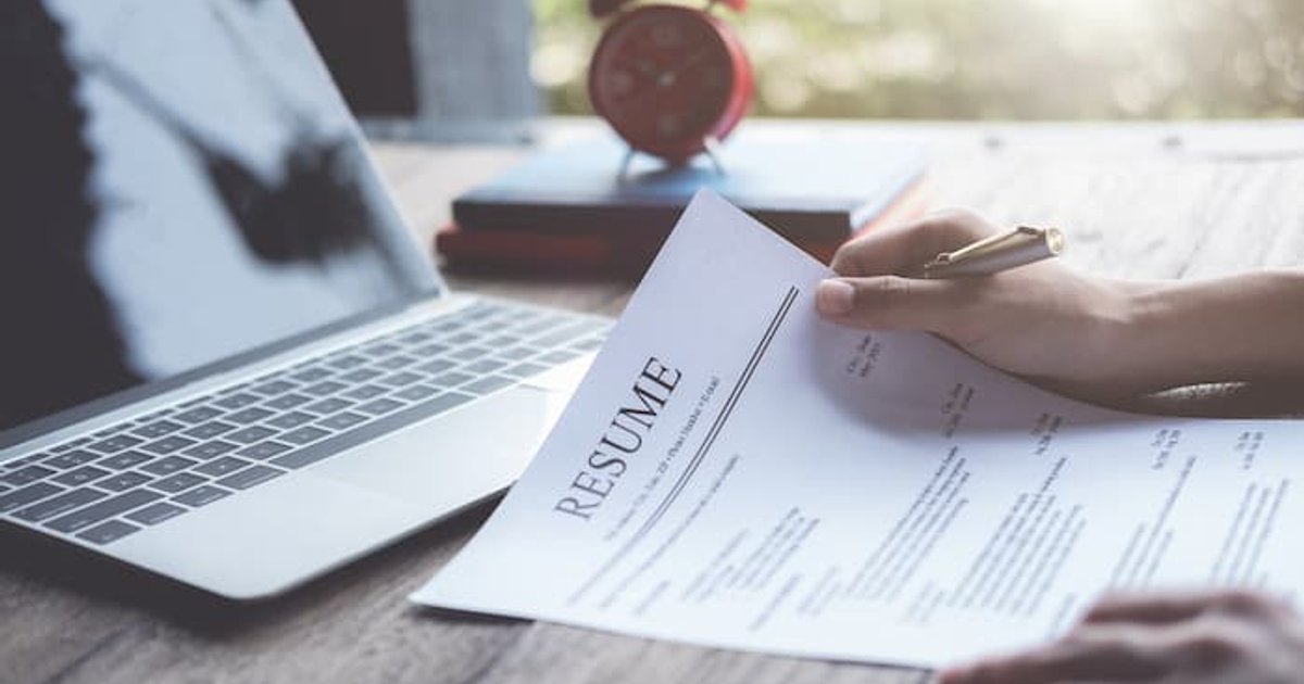 AI-szűrő a CV-k között: ki marad láthatatlan?