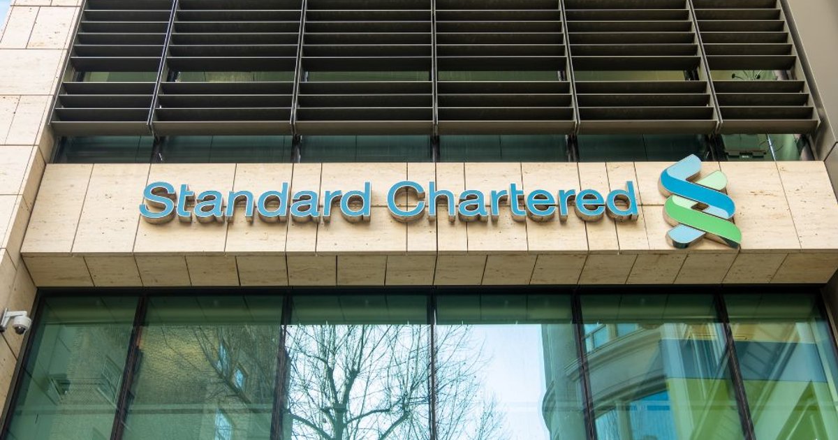 „Alacsony értékű humán tőke" – a Standard Chartered szóhasználata felháborított mindenkit