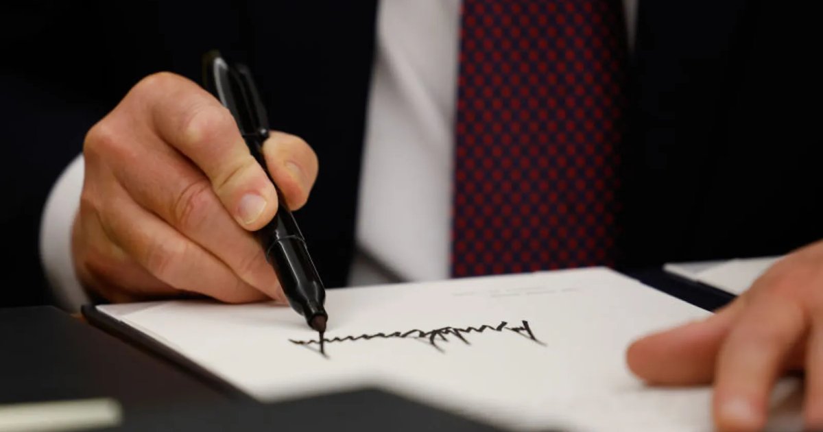 Alkotmányellenesnek tartják Trump DEI-ellenes szerződési rendeletét