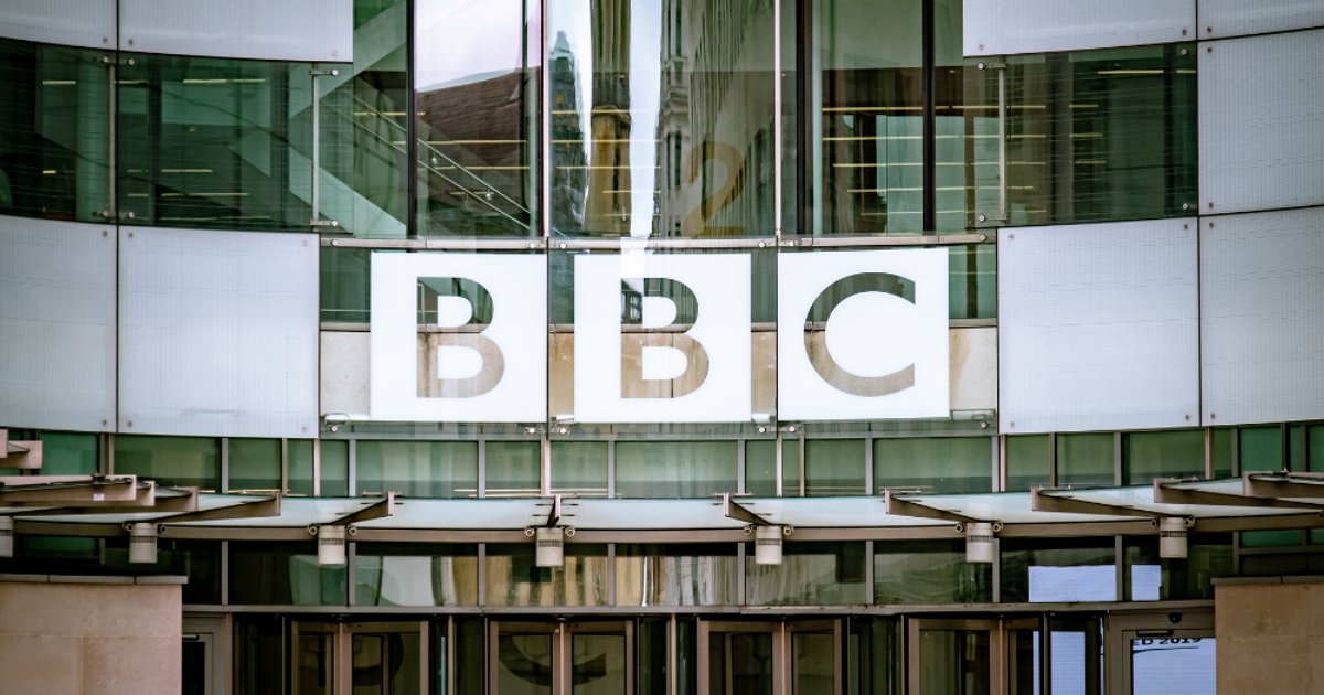 A BBC és a Channel 4 is leépít – nehéz idők a brit médiában