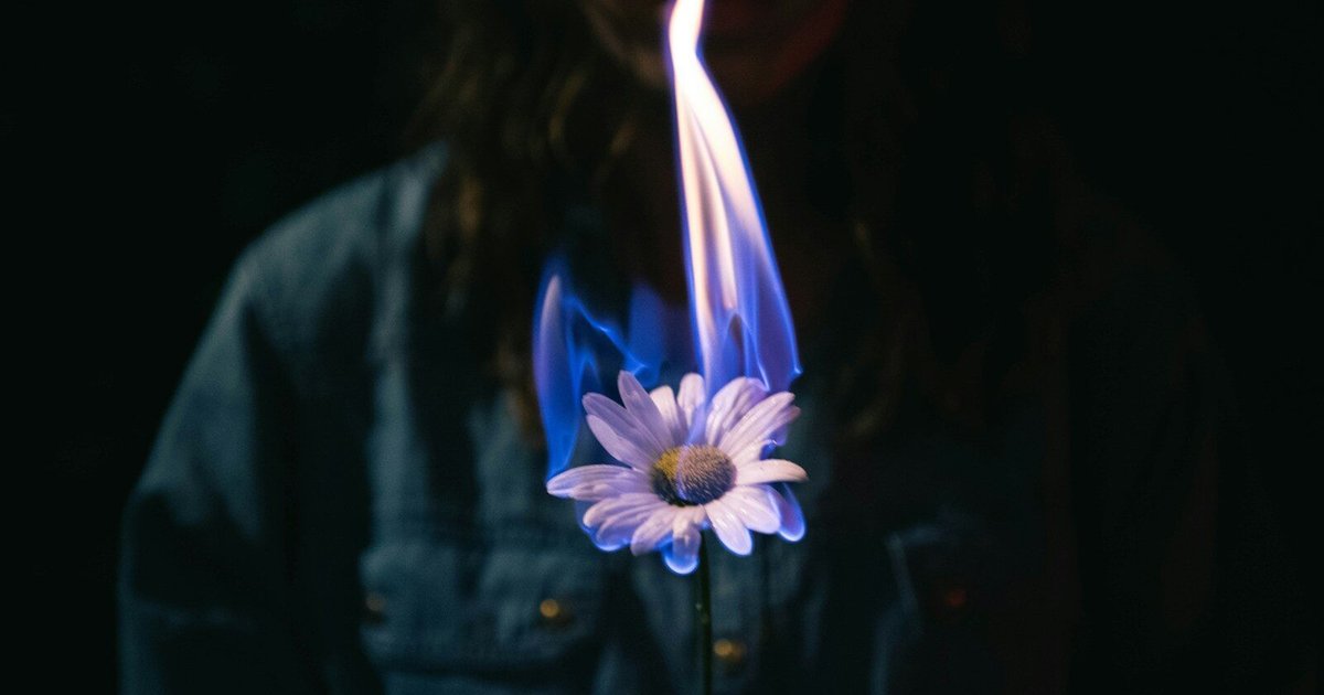 A kiégés nem robban – lassan gyullad. Ismerd fel időben!