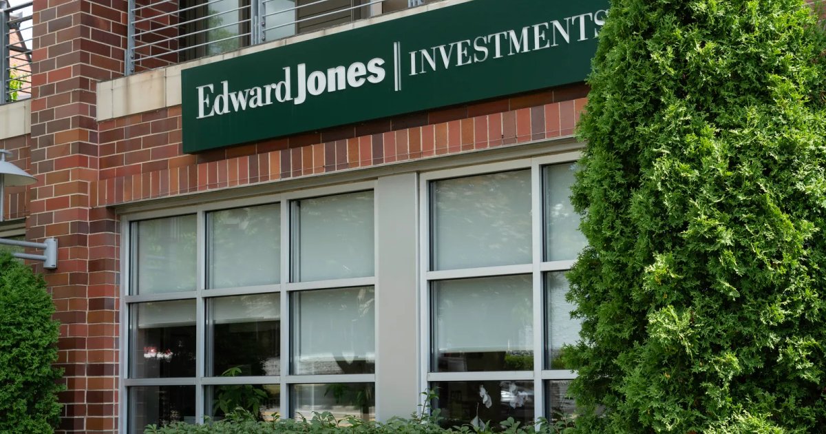 Edward Jones visszavág: önellentmondásnak tartja a diverzitási pert