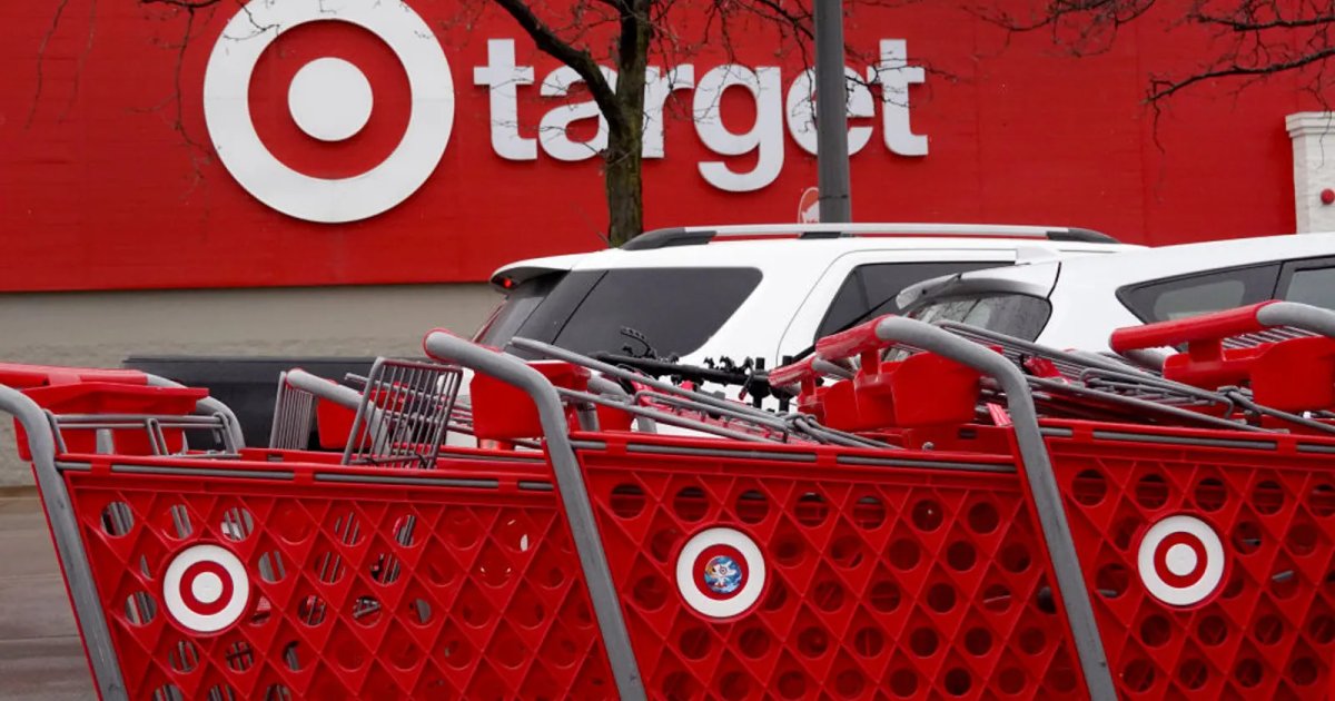 Target a tűzben: DEI-visszalépés és bevándorlási ügy rázza a céget