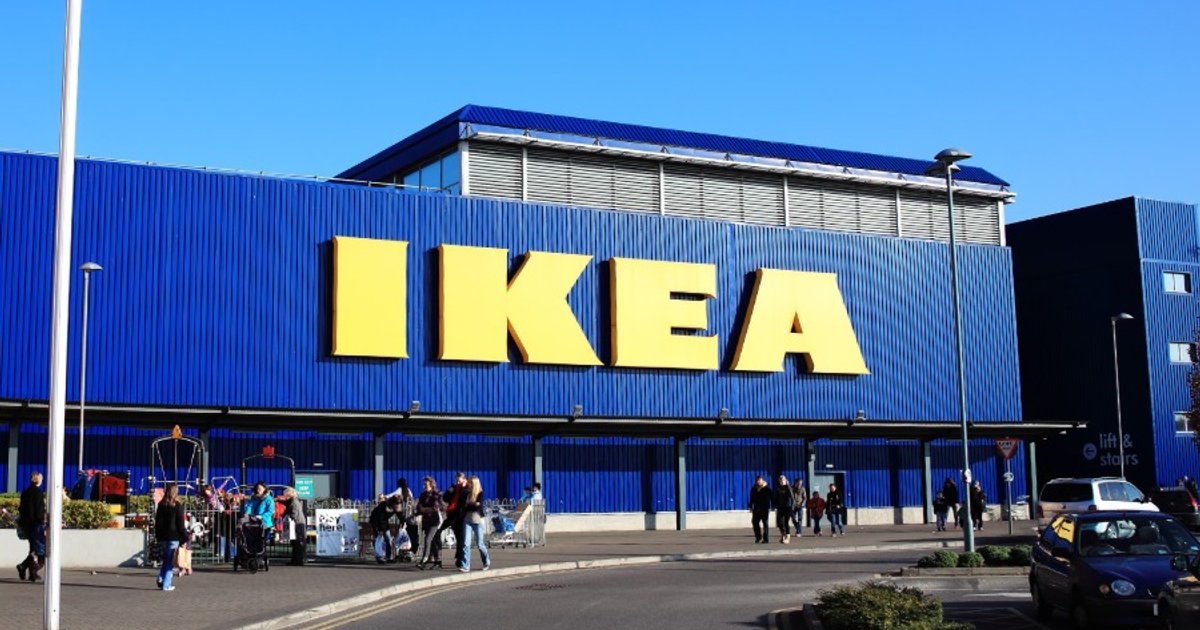 Hogyan kezeli az IKEA 160 000 ember juttatásait 32 piacon?